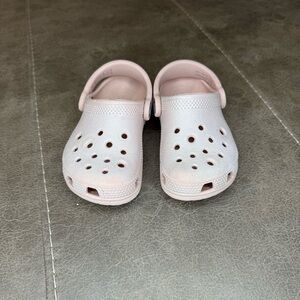 Crocs Clogs Sz C 8 Little Girls Comfort Shoes Shinny Pink